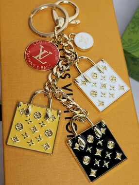 Gold Bag Multi  Charm Keychain & 5 LV Colorful Zip Pulls